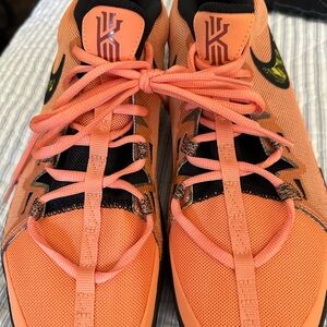 Nike Kyrie Mens Orange Basketball Shoes Brand New